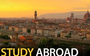 Why Business College Students Should Study Abroad
