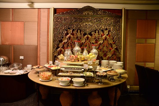 Best Buffet Restaurants in Karachi