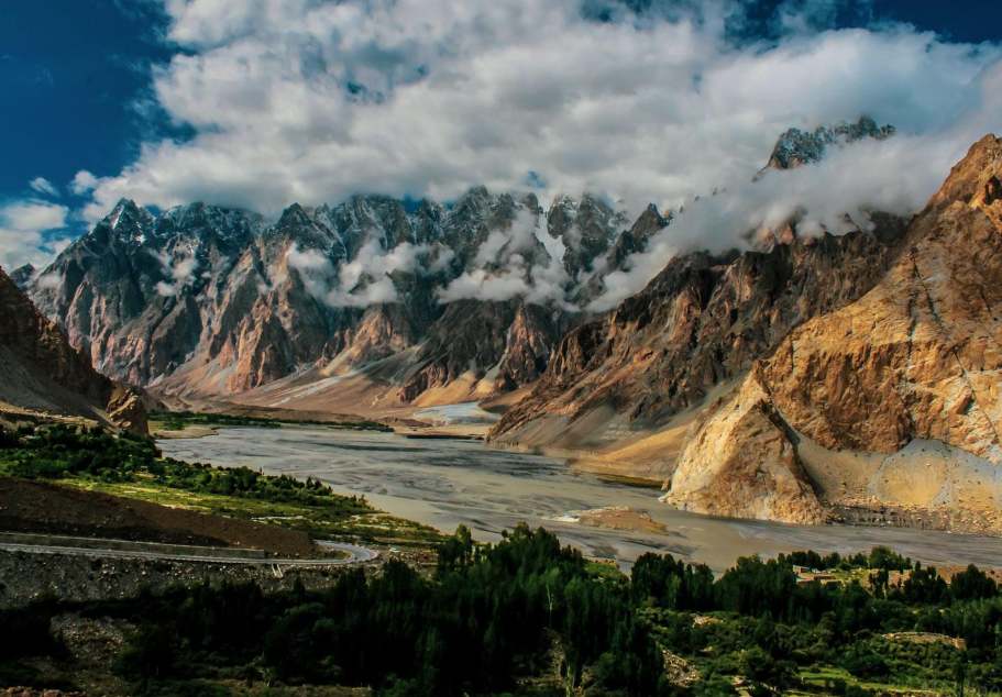 Best Places to Visit in Hunza: Top Attractions in Hunza Valley